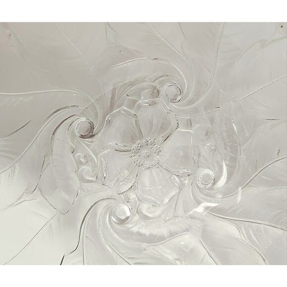 Vintage Pressed Glass Bowl Swirl Leaf Floral Scalloped Clear Decorative - Picture 5 of 6